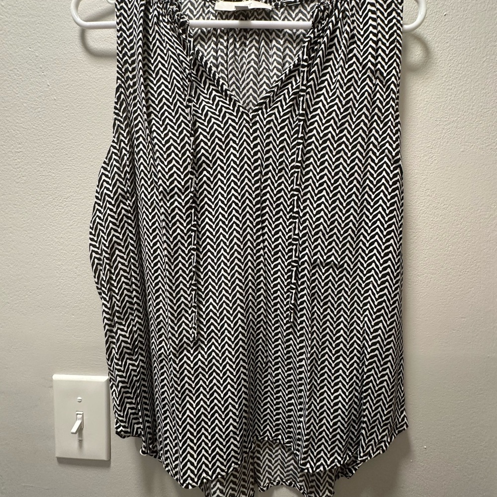 Chevron Black and White Women's Loft Tank Top